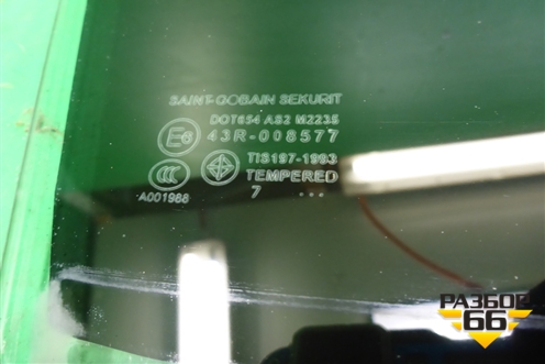 Стекло двери задней правой (седан) для Mazda Mazda 3 (BK) с 2003-2009г 