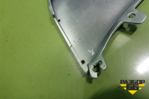 Накладка переднего бампера (4M0807733D) для Audi Q7 c 2015г (Ку 7)