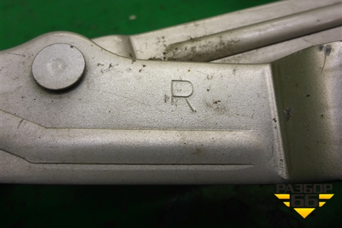 Петля крышки багажника правая для Hyundai Sonata-5 с 2001г (Соната)