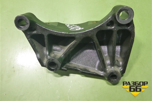 Кронштейн двигателя правый (1001722A01) для Changan UNI-K с 2020г (Юни К)