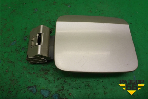 Лючок бензобака (695103D001) для Hyundai Sonata-5 с 2001г (Соната)