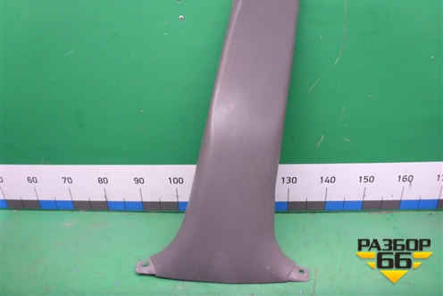 Обшивка стойки центральная верхняя правая (98ABA243W06CFW) для Ford Focus 1 с 1998-2004г (Фокус)