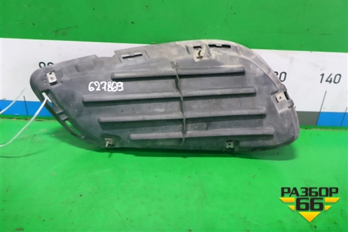 Решетка в передний бампер правая (после 2013г AMG) (A2128852823) для Mercedes Benz E-Klass W212 с 2009-2016г (Е)