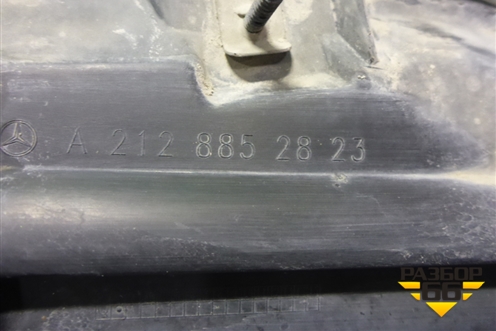 Решетка в передний бампер правая (после 2013г AMG) (A2128852823) для Mercedes Benz E-Klass W212 с 2009-2016г (Е)