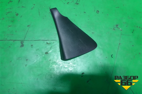 Накладка двери задней правой (с торца задняя) (7L0839916B) для Volkswagen Touareg c 2002-2010г (Туарег)