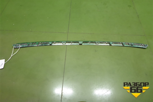 Накладка на решетку радиатора (верхняя после 2022г) (5509204XKQ11A) для Haval F7 с 2019г (Ф7)