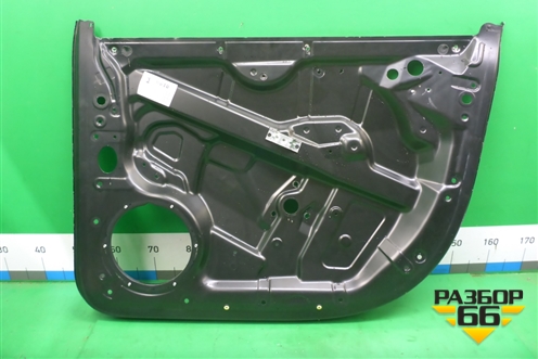 Панель внутренняя двери передней правой (7L6837730M) для Volkswagen Touareg c 2002-2010г (Туарег)