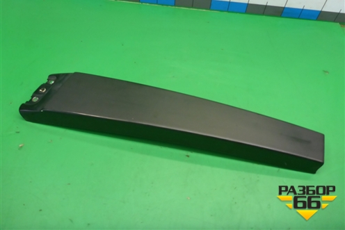 Накладка стойки (центральной правая) для Volkswagen Touareg c 2002-2010г (Туарег)