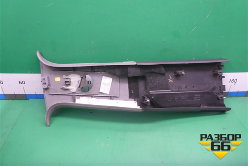 Обшивка стойки центральная левая для Volkswagen Touareg c 2002-2010г (Туарег)