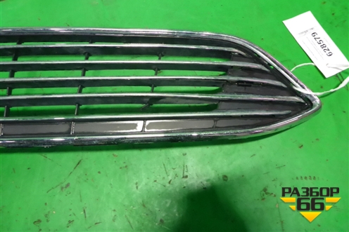 Решетка радиатора (после 2015г) (F1EB8200C) для Ford Focus 3 с 2011г (Фокус)