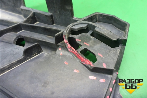 Кронштейн фары правой (16464600) для Volkswagen Touareg c 2002-2010г (Туарег)