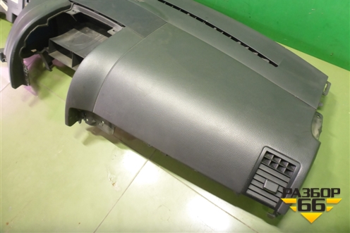 Торпедо под AIR BAG без AIR BAG для Volkswagen Touareg c 2002-2010г (Туарег)