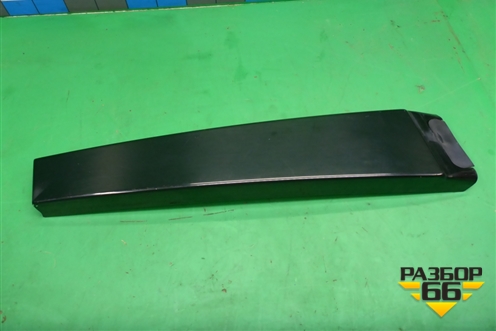 Накладка стойки (центральной левая) для Volkswagen Touareg c 2002-2010г (Туарег)