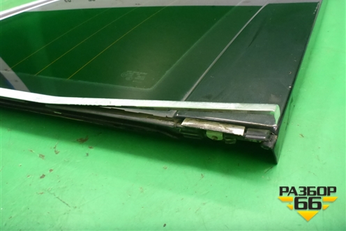 Стекло глухое правое для Volkswagen Touareg c 2002-2010г (Туарег)