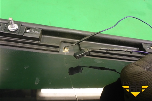 Стекло глухое правое для Volkswagen Touareg c 2002-2010г (Туарег)