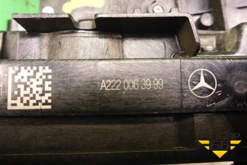 Замок двери передней правой (A2220063999) для Mercedes Benz C-Klass W205 с 2014г (Ц)