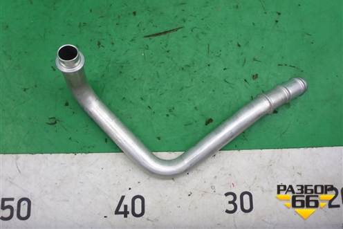 Трубка системы охлаждения (на корпус отопителя) для Mercedes Benz C-Klass W205 с 2014г (Ц)