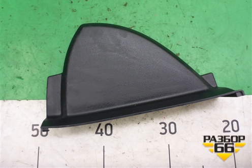 Накладка на торпедо (боквая левая) (A2056801107) для Mercedes Benz C-Klass W205 с 2014г (Ц)