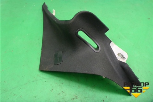 Обшивка стойки задняя верхняя правая (купэ) (A2056907625) для Mercedes Benz C-Klass W205 с 2014г (Ц)