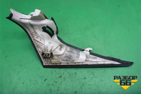 Обшивка стойки задняя верхняя правая (купэ) (A2056907625) для Mercedes Benz C-Klass W205 с 2014г (Ц)