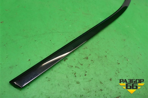 Накладка стекла заднего левого (купэ) (A2056702501) для Mercedes Benz C-Klass W205 с 2014г (Ц)