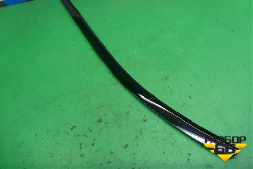 Накладка стекла заднего левого (купэ) (A2056702501) для Mercedes Benz C-Klass W205 с 2014г (Ц)