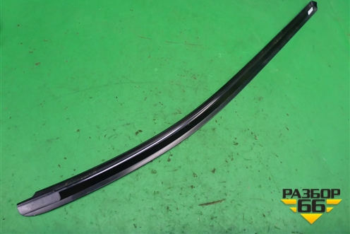 Накладка стекла заднего левого (купэ) (A2056702501) для Mercedes Benz C-Klass W205 с 2014г (Ц)