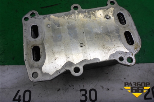 Радиатор масляный (4.0л M177) (A1331880001) для Mercedes Benz C-Klass W205 с 2014г (Ц)