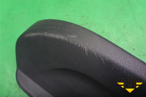 Накладка внутренняя (на переднее левое сиденье) (A2059192500) для Mercedes Benz C-Klass W205 с 2014г (Ц)