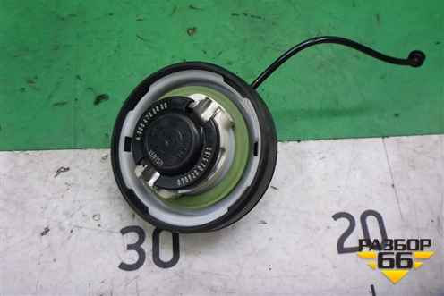 Крышка топливного бака (A0004700800) для Mercedes Benz C-Klass W205 с 2014г (Ц)