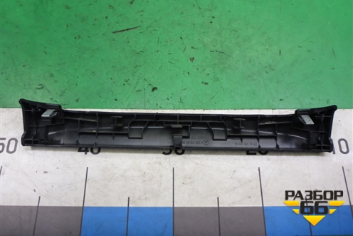 Накладка внутренняя (A2059195000) для Mercedes Benz C-Klass W205 с 2014г (Ц)