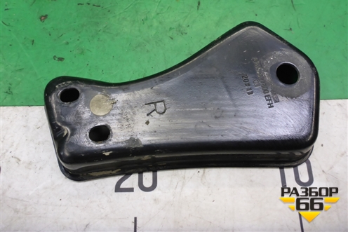 Кронштейн задней балки правый (A2053527800) для Mercedes Benz C-Klass W205 с 2014г (Ц)