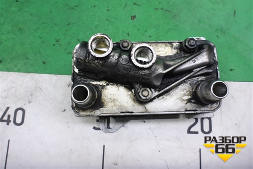 Радиатор масляный (4.0л M177) для Mercedes Benz C-Klass W205 с 2014г (Ц)