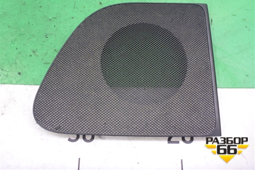 Решетка динамика (левая) (A2056940737) для Mercedes Benz C-Klass W205 с 2014г (Ц)