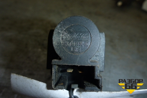 Датчик включения стопсигнала (3M5T13480AC) для Ford Fiesta с 2001-2008г (Фиеста 5)