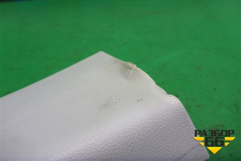 Обшивка стойки центральная верхняя левая (5L0867243) для Skoda Yeti с 2009г (Етти)