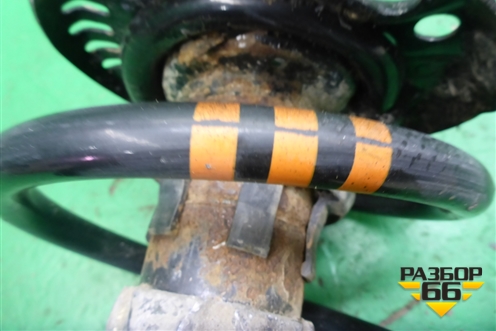 Амортизатор передний левый (1K0413031BL) для Skoda Yeti с 2009г (Етти)