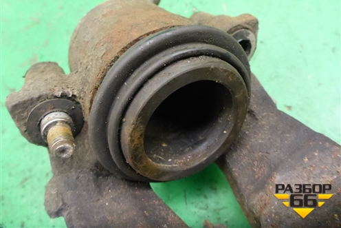 Суппорт передний правый для Skoda Yeti с 2009г (Етти)