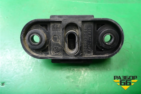 Отбойник двери багажника (6Y0827240E) для Skoda Yeti с 2009г (Етти)