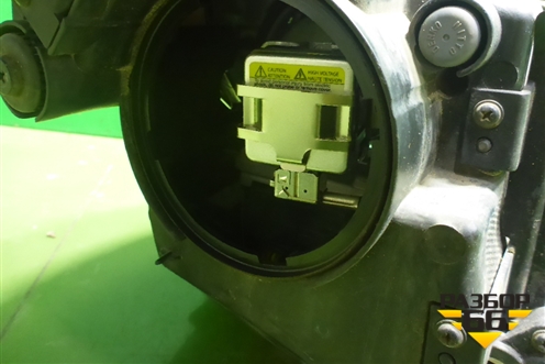 Фара левая (ксенон с блоком и лампой адаптивная) (921013N030) для Hyundai Equus с 2010г (Экус)