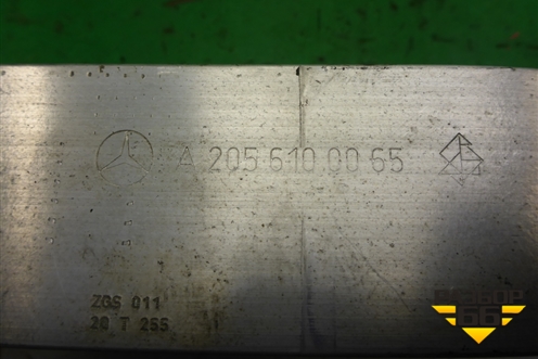 Кронштейн (A2055100065) для Mercedes Benz C-Klass W205 с 2014г (Ц)