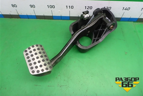 Педаль тормоза (A2052920007) для Mercedes Benz C-Klass W205 с 2014г (Ц)