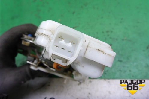 Замок двери задней левой для Mitsubishi Pajero/Montero с 2007г (Паджеро 4/Монтеро)