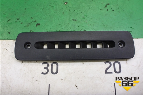 Дефлектор воздушный (MR360901) для Mitsubishi Pajero/Montero с 2007г (Паджеро 4/Монтеро)