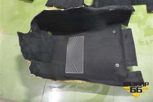 Покрытие напольное (A2056801806) для Mercedes Benz C-Klass W205 с 2014г (Ц)