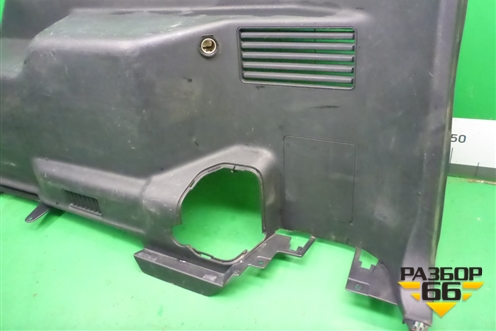 Обшивка багажника правая (нижняя 5ти дверный кузов) (MR391266) для Mitsubishi Pajero/Montero с 2007г (Паджеро 4/Монтеро)