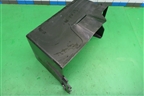 Ящик под аккумулятор (MR411561) для Mitsubishi Pajero/Montero с 2007г (Паджеро 4/Монтеро)