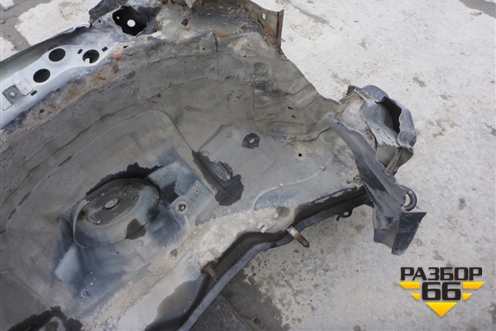 Лонжерон передний правый для Mitsubishi Pajero/Montero с 2007г (Паджеро 4/Монтеро)