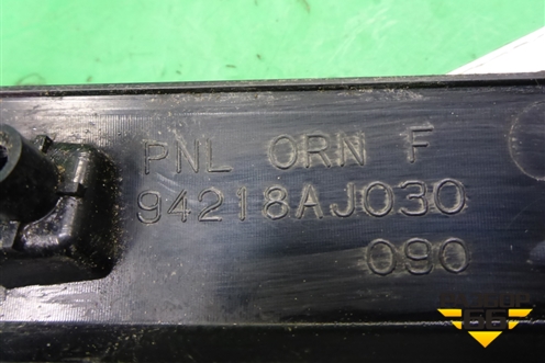 Накладка двери передней левой (94218AJ030) для Subaru Legacy Outback (B14) с 2009-2014г (Легаси Аутбек)