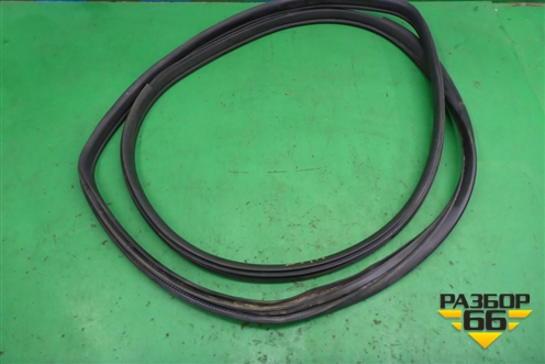 Уплотнитель двери задней левой для Subaru Legacy Outback (B14) с 2009-2014г (Легаси Аутбек)